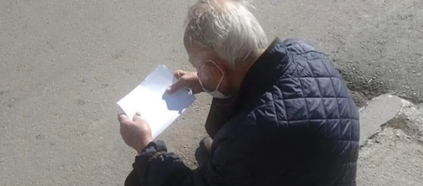 Λέσβος: Παράτησαν στη μέση του δρόμου 94χρονο με κορωνοϊό (φωτό)